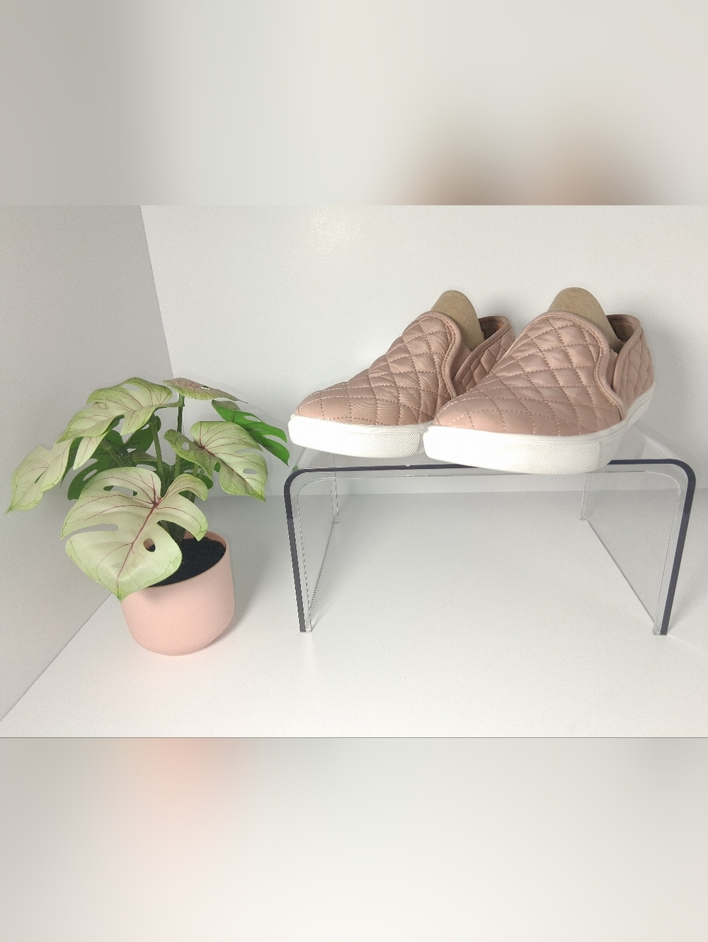Steve Madden Quilted Slip-On Sneakers - Blush Size 7B - Picture 2 of 12